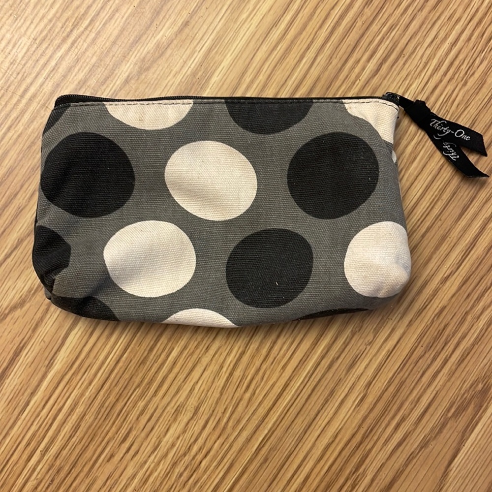 Thirty one pouch small